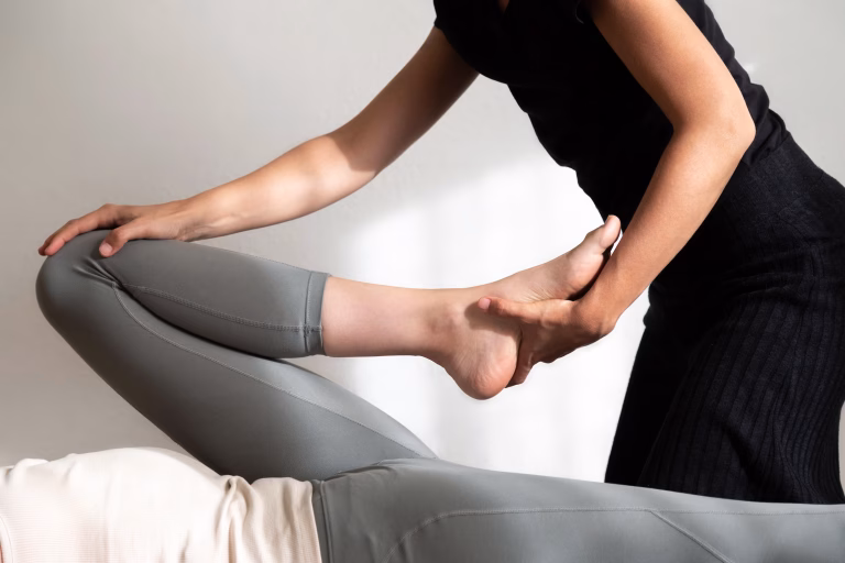 Steeds meer fysiotherapeuten stoppen en dat gaan we merken, stellen experts.